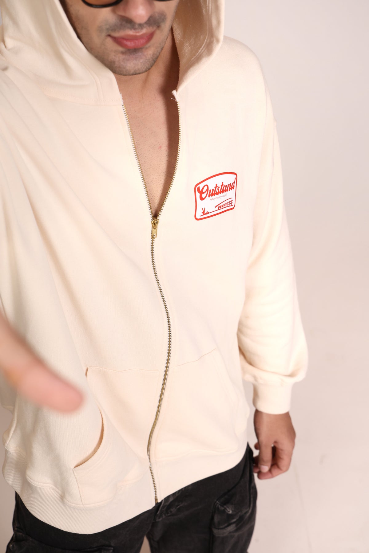 Outstand Zipper Hoodie
