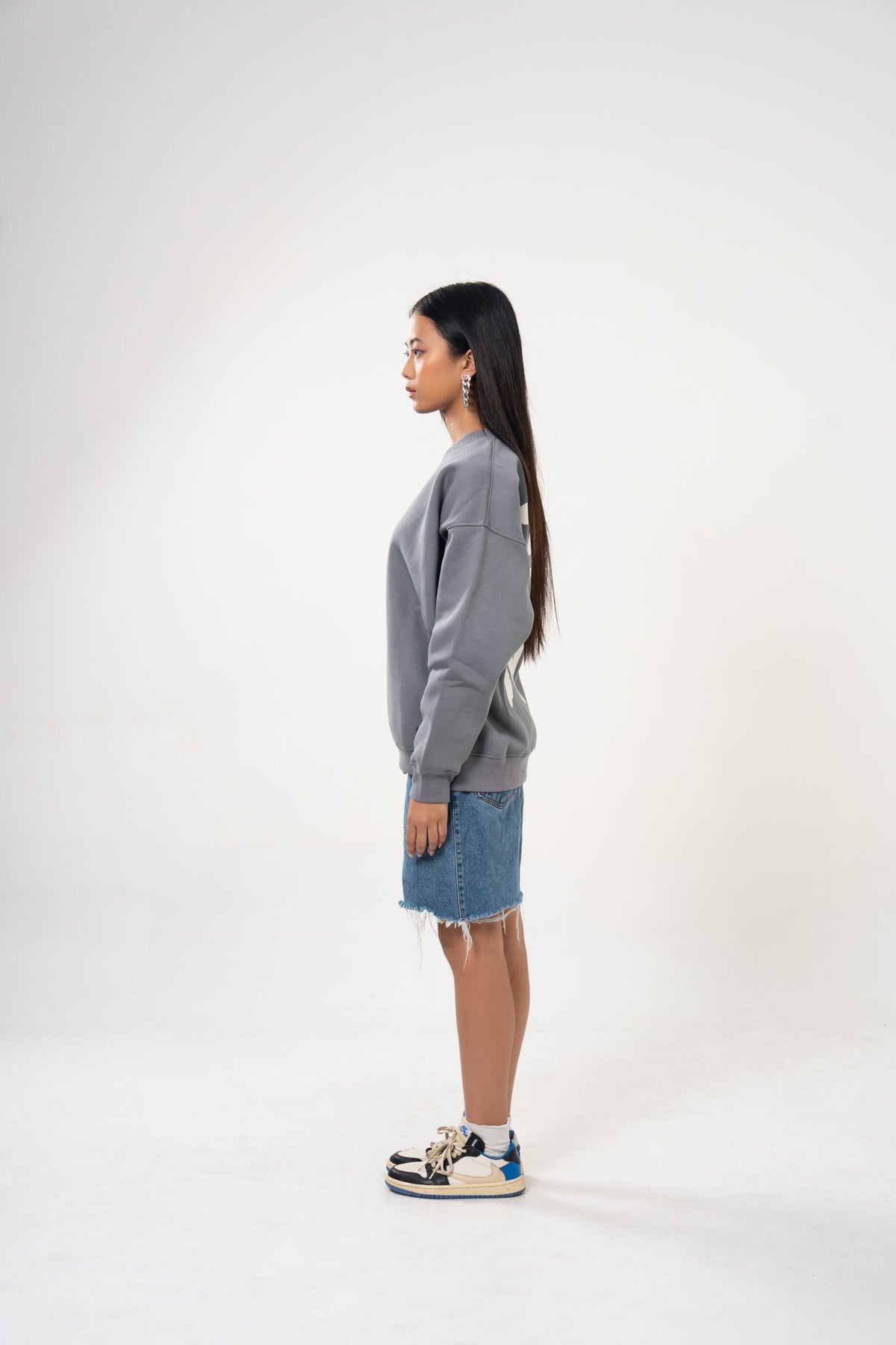 Graphiti Oversized Sweatshirt